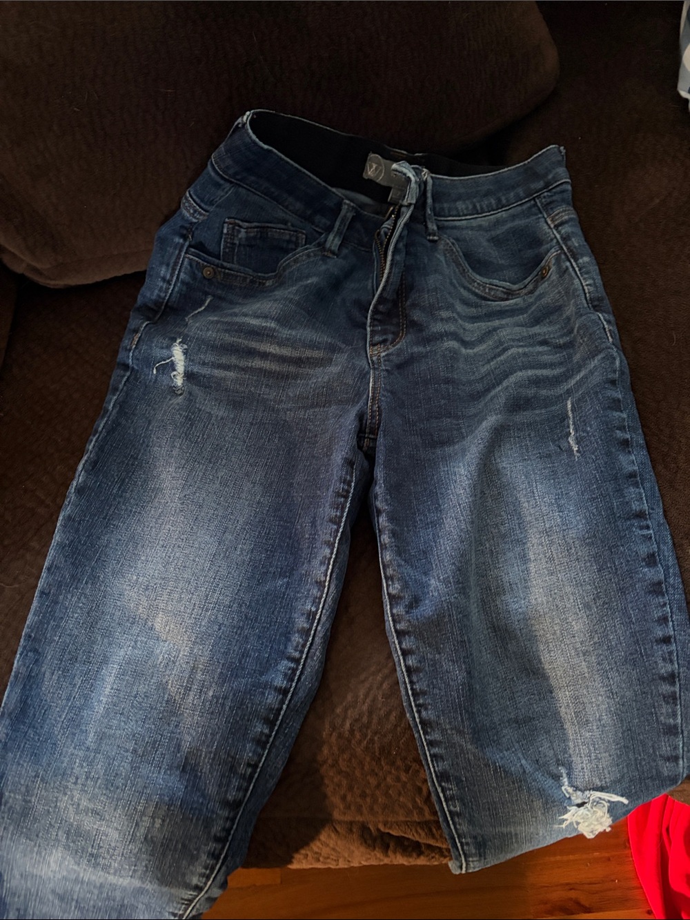 Wit & Wisdom woman’s distrust blue jeans. Size 2.